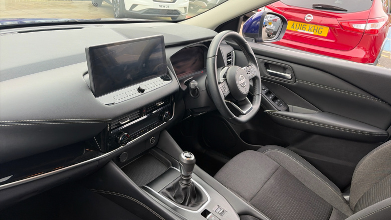 Nissan Qashqai 1.3 DiG-T MH N-Connecta 5dr Petrol Hatchback